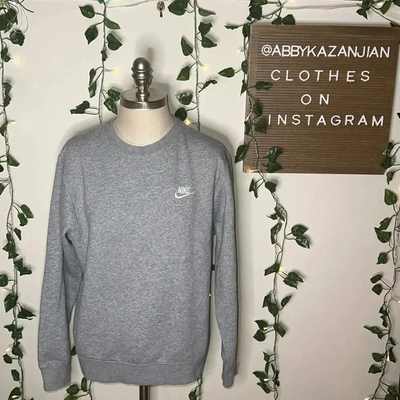 Nike Tops - Nike Crewneck